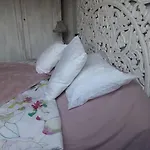 Maison Cosy Et Zen Au Chemin Du Bonheur Casa de Férias Hondschoote